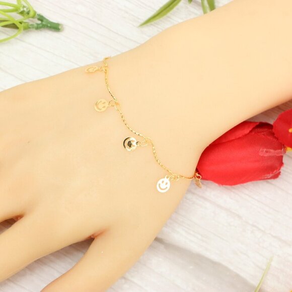 "Trendy Handmade Bracelet – A Thoughtful Gift for Girls & Women | UNVRC1038 - Picture 8 of 10